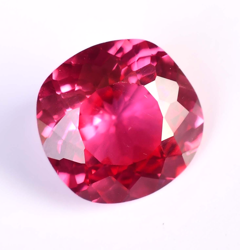Saphir Jaune Naturel 24.00 Carats - Coupé Coussin, Loupe Propre, Certifié AGL, Provenance Sri Lanka