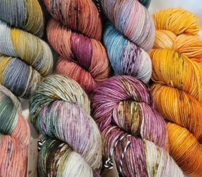 Six And Seven Fiber Alfalfa Base Sock Yarn Merino Cashmere 100g 382y  Y3