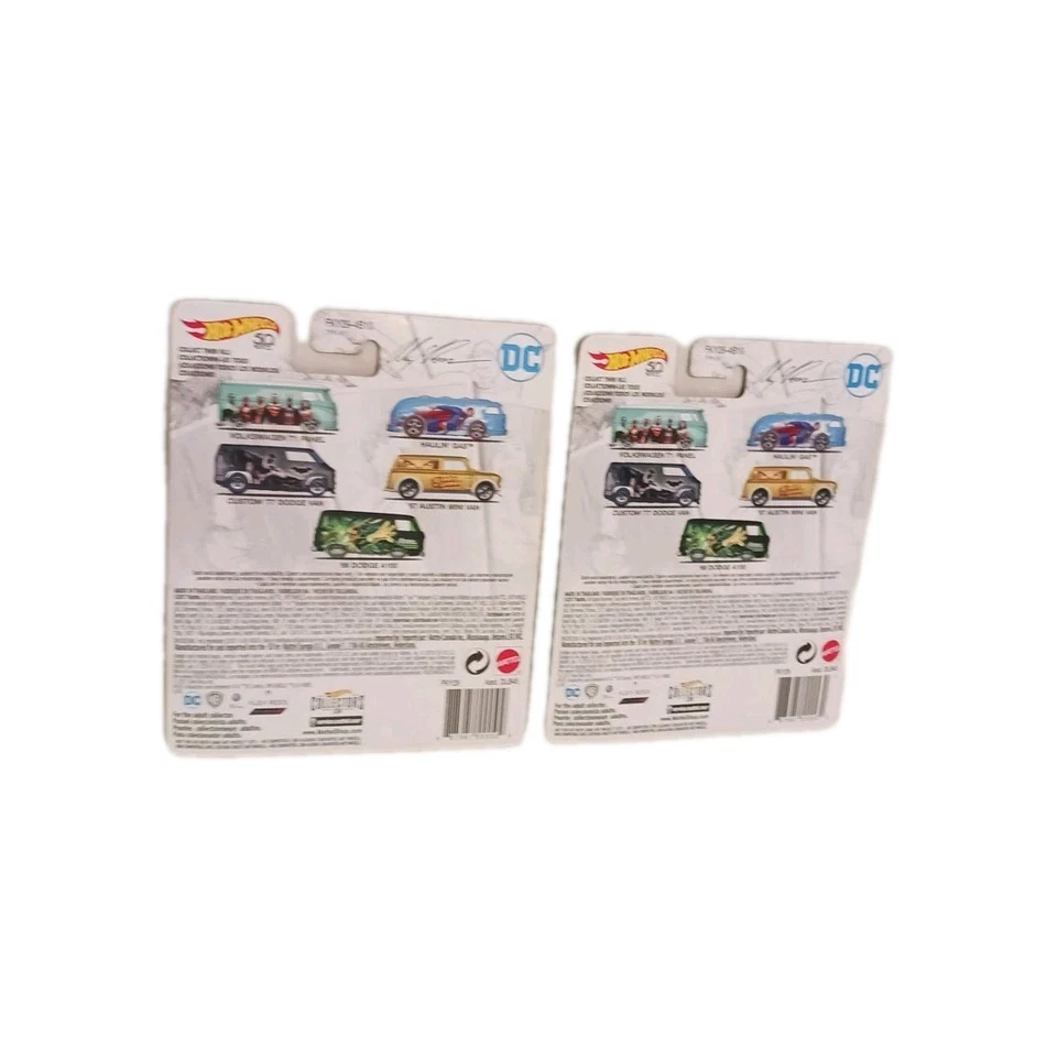 2018 Hot Wheels 1 DC Comics Wonder 67 Austin Mini Van & 1 Green Lantern 66 Dodge - Image 2 of 4