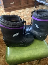 USA Made Lacrosse Rubber Boots Lined Size 3 Excellent Condition Black Purple