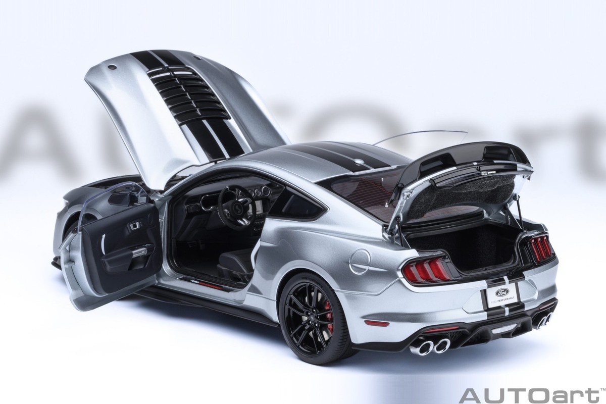 1/18 Ford Mustang Shelby GT500 Iconic Silver Model Car By AUTOart