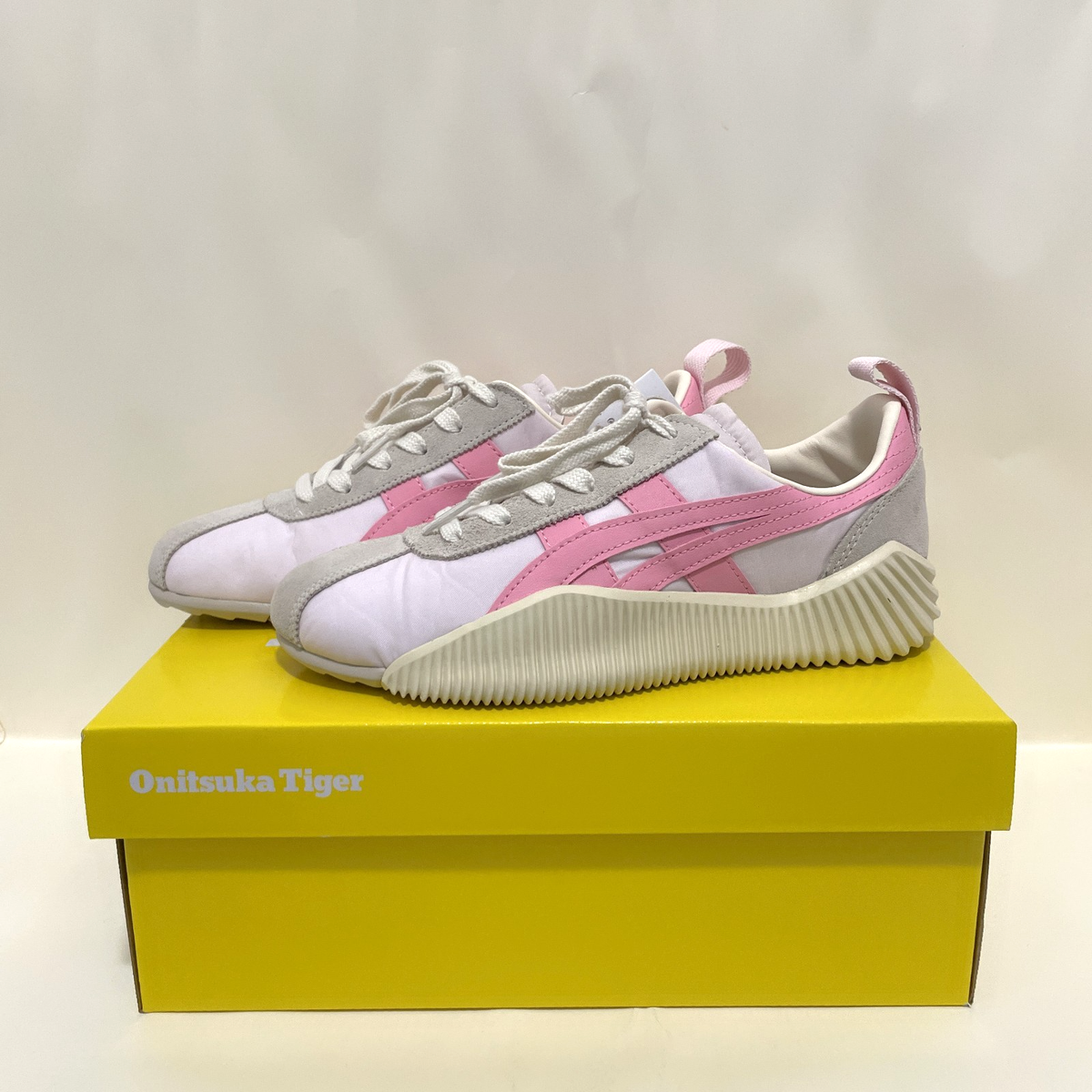 Onitsuka Tiger ACROMOUNT 1183B257 700 CRYSTAL PINK/BLOSSOM PINK 