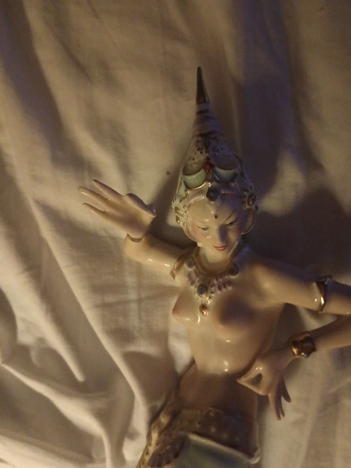 Estatueta de porcelana Reine Handarbeit Dresden Bali dançarina deslumbrante rara 11"  - Imagem 3 de 4