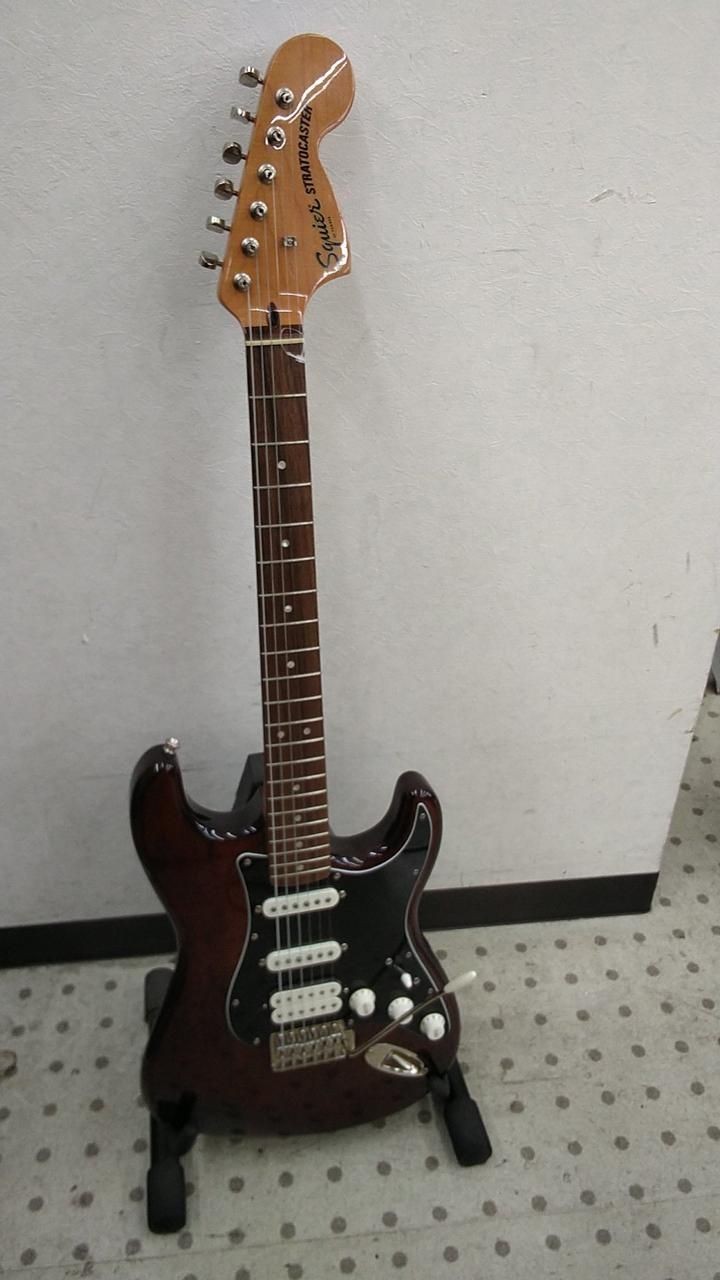 SQUIER ELECTRIC GUITAR CLASSIC VIBE 70S STRATOCASTER Used