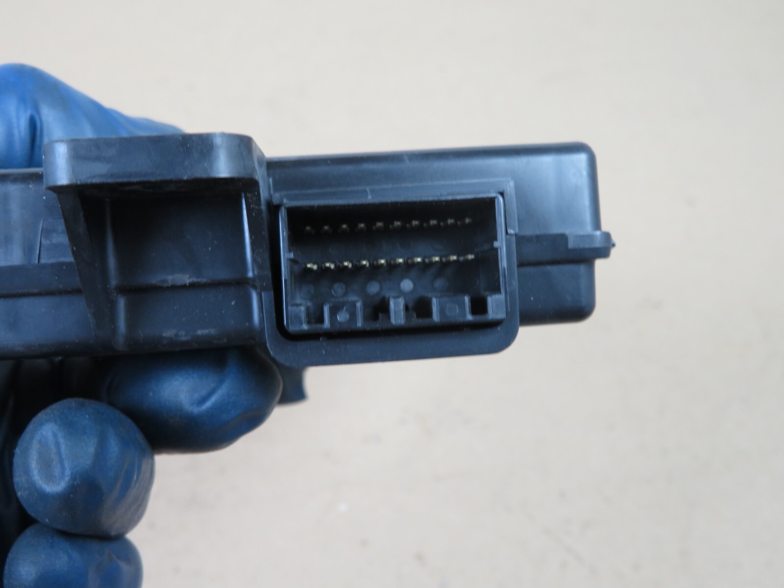 2014-2017 MASERATI GHIBLI KEYLESS ACCESS ENTRY REMOTE CONTROL MODULE OEM