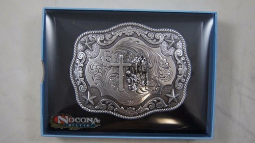 New Nocona Western Belt Buckle Cowboy Man at Cross Praying Silver Tone 3798659 - Picture 3 of 3
