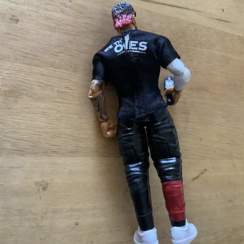 Mattel WWE Ultimate Edition Series 14 Roman Reigns Figure Bloodline W Microphone - Picture 5 of 6