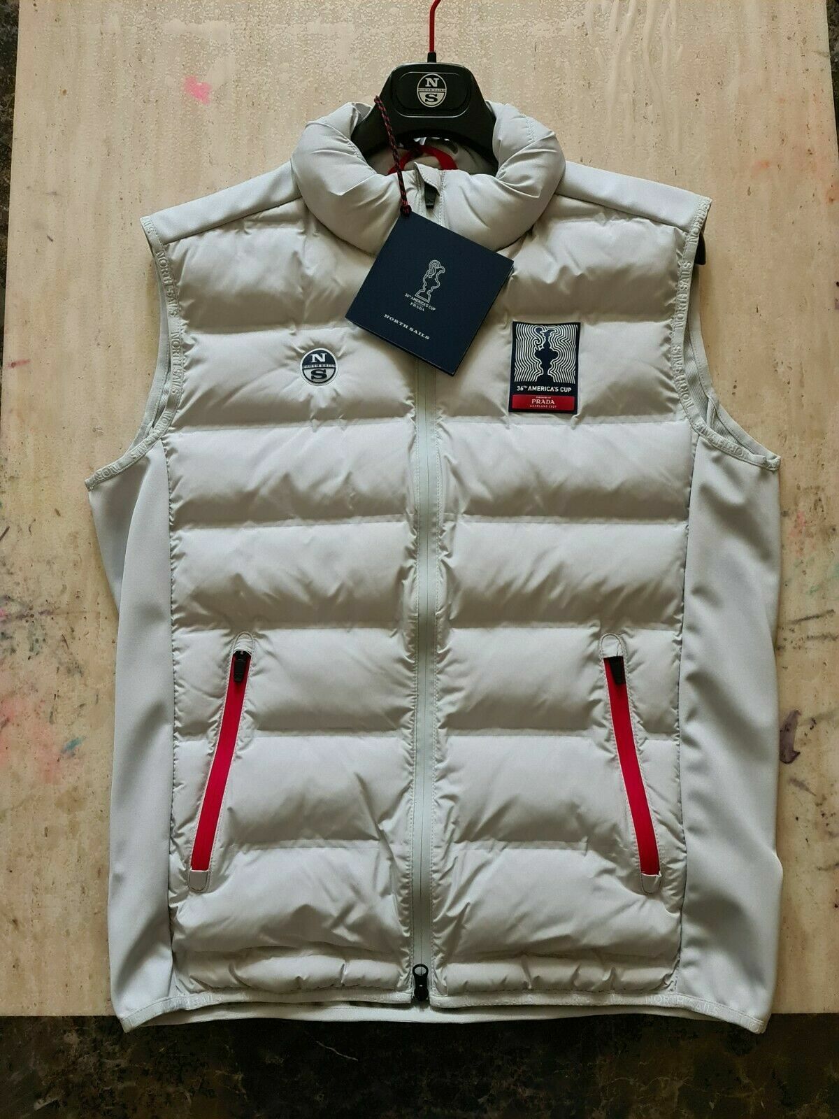 gilet prada beige