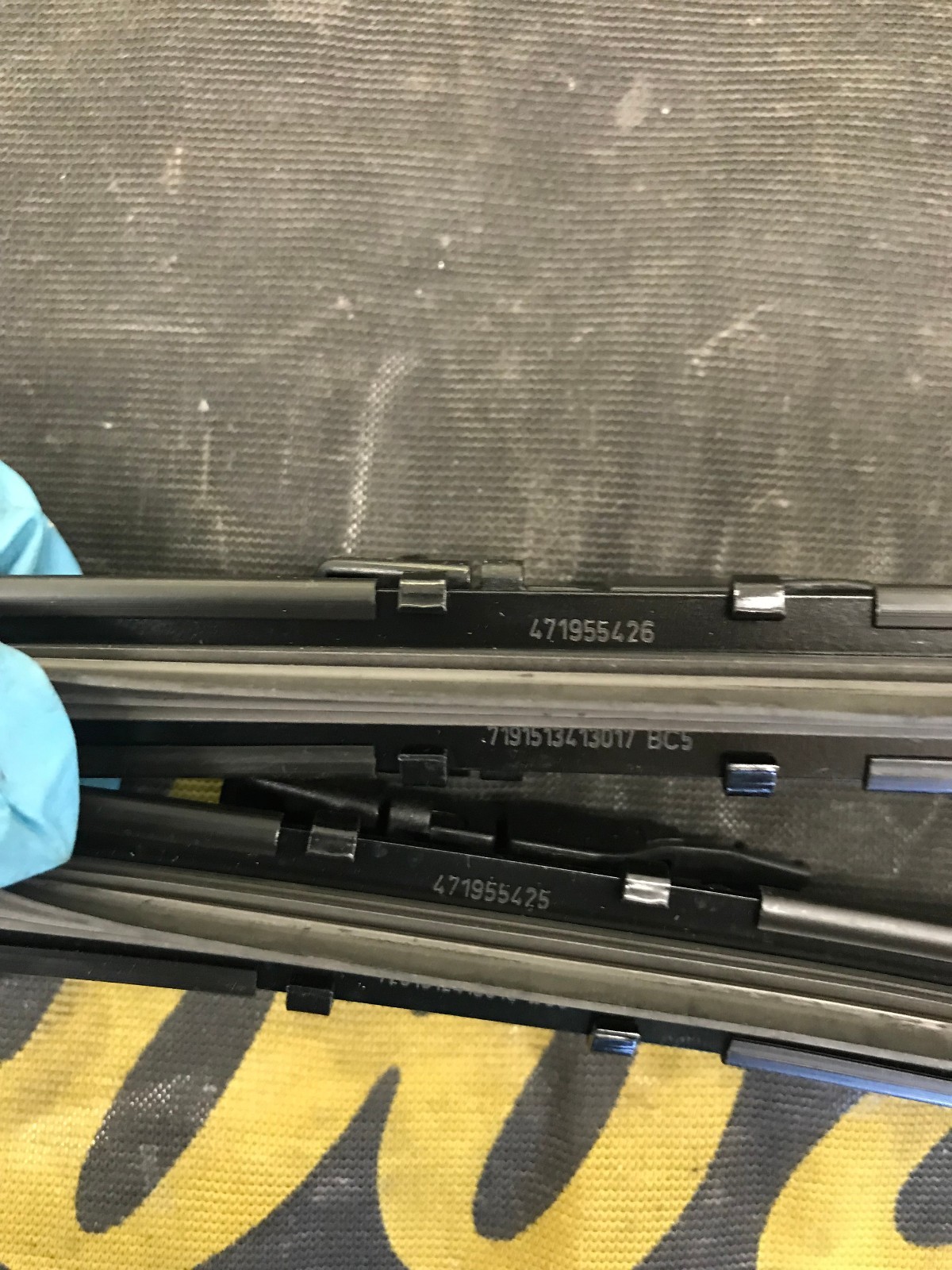 LAMBORGHINI AVENTADOR LP700 720 750 WINDSHIELD WIPER BLADE SET LEFT RIGHT OEM 