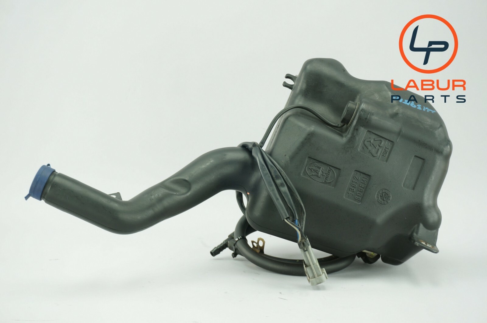 M139 03-08 Maserati Quattroporte Windshield Washer Fluid Reservoir Tank Z2167