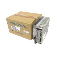 NEW IN BOX YASKAWA SGDM-08ADA SGDM08ADA SERVO...