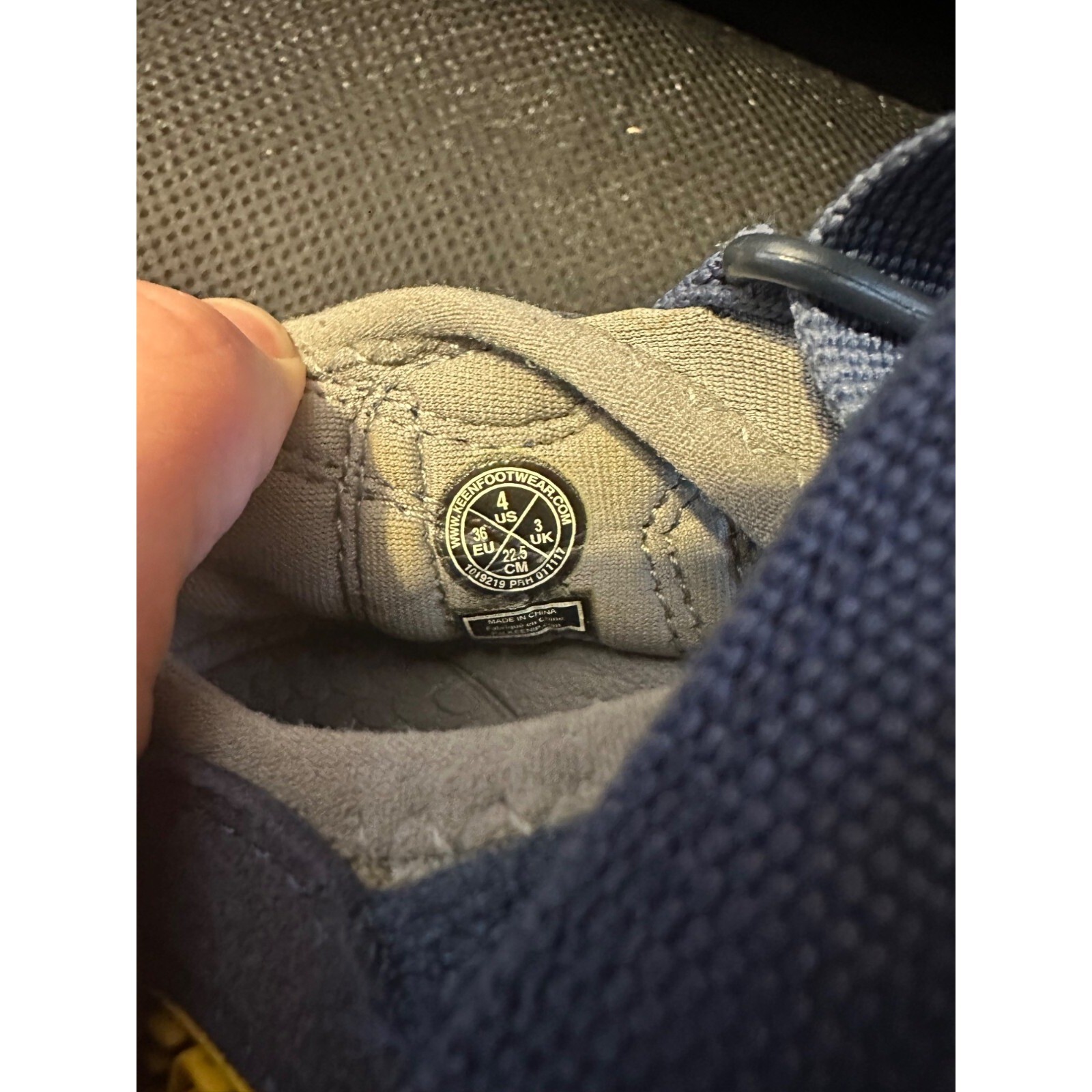 Sandali impermeabili Keen Youth taglia 4 EU 36 blu e grigio con suola in gomma