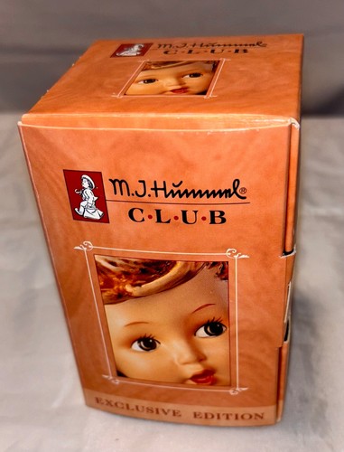 Goebel M.L. Hummel Honor Student Figurine 1999 # 2087/B GREAT MINTY CONDITION - Picture 4 of 5