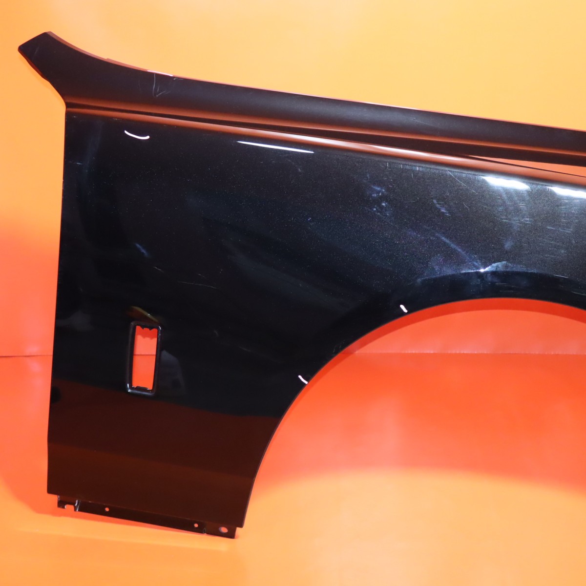 Rolls-Royce Phantom 2024-2026 Right Fender P/N 7399852