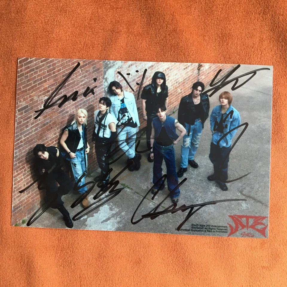 Stray Kids SKZ Group Photo ATE Autographed Signed KPOP Collection 4*6 2024 #Nice - Image 4 of 4