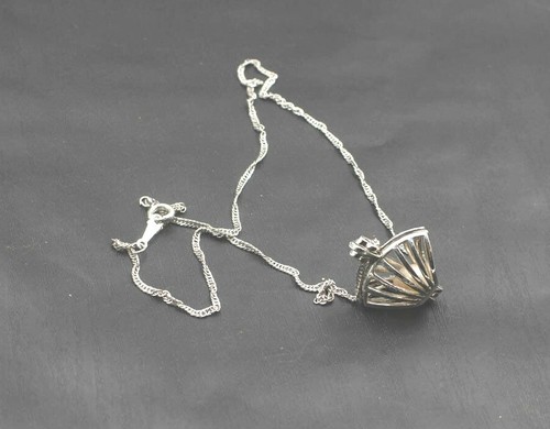 Vintage 18K RGP Silver Chain Caged 