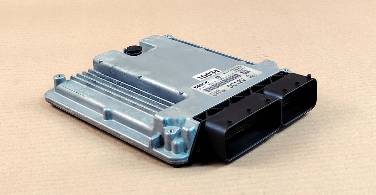 Mitsubishi FUSO Bosch ECU ECM Engine Computer 0281020011 4m42T1 