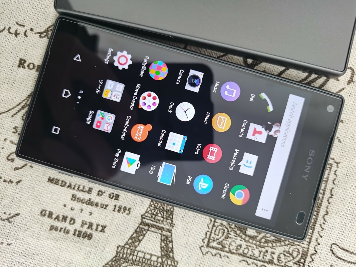 Sony Xperia Z5 Compact - 32GB - Graphite Black (Unlocked