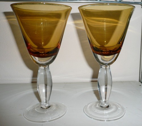 Set of 2 SOUTHERN LIVING Arlington Amber Water Wine Goblets
