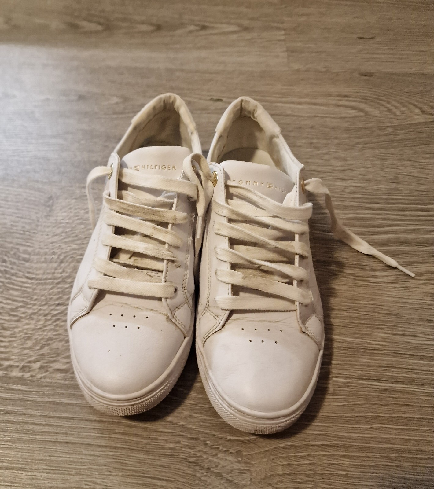 White Tommy Hilfiger Ladies Essentials Leather Lace-up Trainers Size 5 image 6