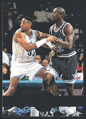 1993-94 SkyBox Premium #SS3 Alonzo Mourning / Shaquille O'Neal Showdown Series
