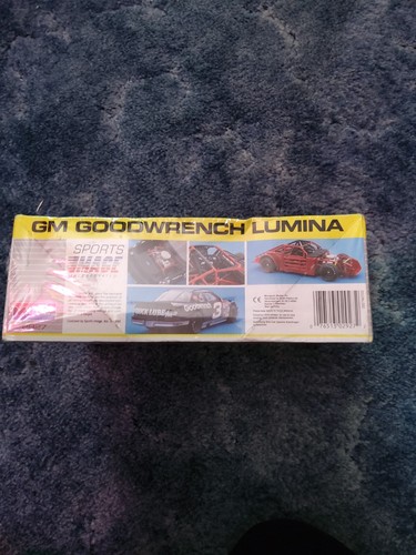 GM Goodwrench Lumina Dale Earnhardt Model 1:24 Scale Skill 2 - Picture 3 of 5