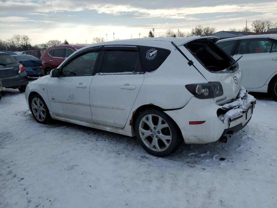 Conjunto de filtro de aire usado se adapta a: Mazda 3 2008 mercado Canadá grado A Foto 2 de 4