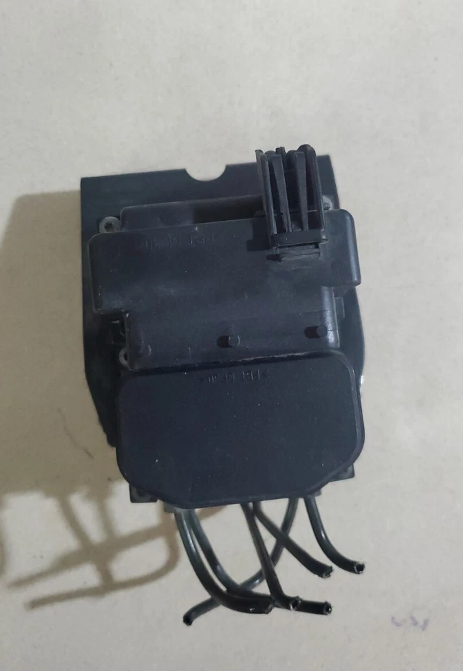 Freio antibloqueio VOLVO S40 40 SERIES 2000 2001 2002 2003 2004 ABS 1,9L fabricante de equipamento original - Imagem 3 de 4