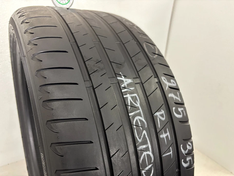 1 pneu 275 35 21 Bridgestone Alenza 001 Run Flat (4.80/32 = 53% banda de rodagem esquerda) - Imagem 4 de 4