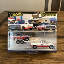 Hot Wheels  Team Transport - ‘63 Chevy Nova '88 Chevy Silverado 3500 #68 