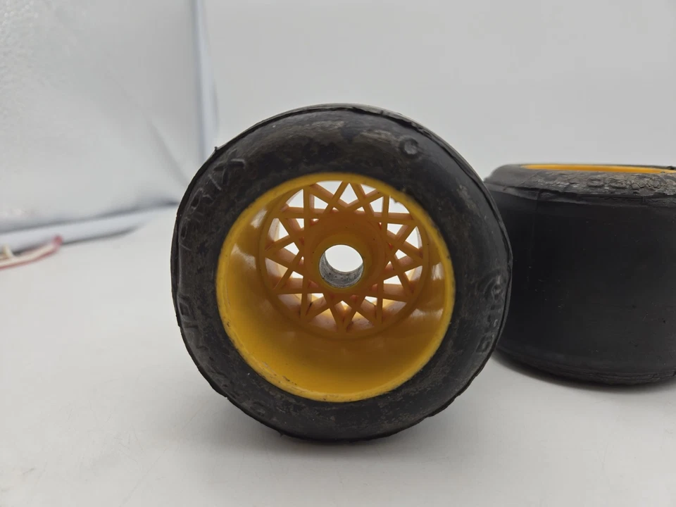 2x Serpent Quattro Räder - Bild 2 von 3