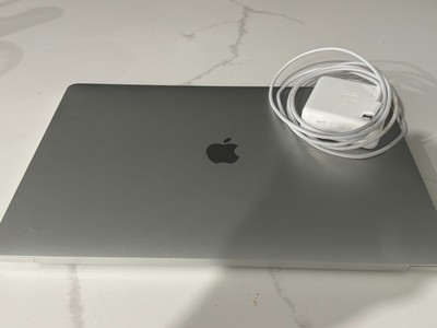 MacBook Pro 15 Inch 2019 i7 16gb RAM 256gb