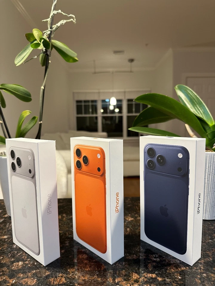 Apple iPhone 17 Pro Max 256GB ✅ UNLOCKED ✅ SHIPS TODAY ✅ SEALED ✅ WORLDWIDE SHIP - Image 3 of 4