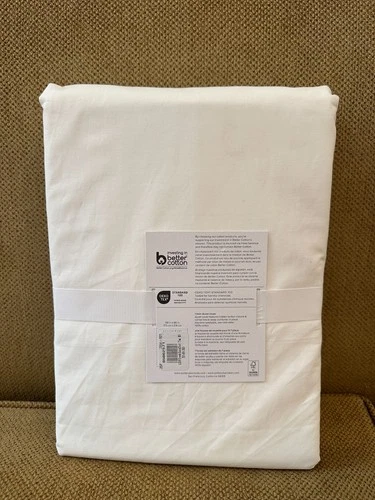 Pottery Barn LoveShackFancy Embroidered Scallop Duvet Cover - Thumbnail 3