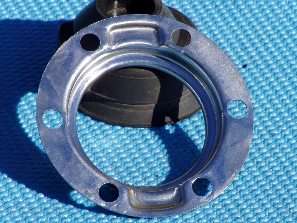 70-78 Honda CB750 CB550 CB500 CB450 Speedo cubierta de retención de engranajes Foto 4 de 4