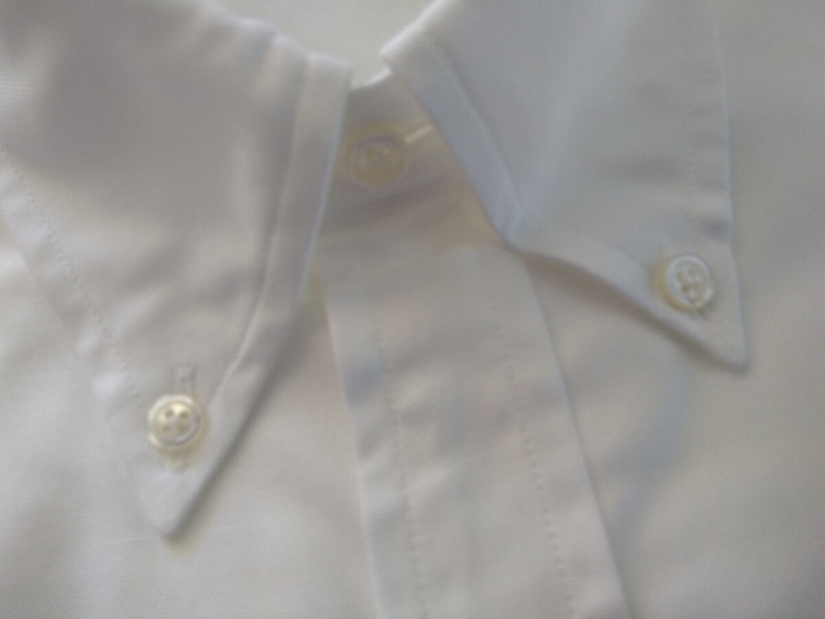NWOT Brooks Brothers White Oxford Button Down Milano Fit NWOT Brooks Brothers White Oxford Button Down Milano Fit