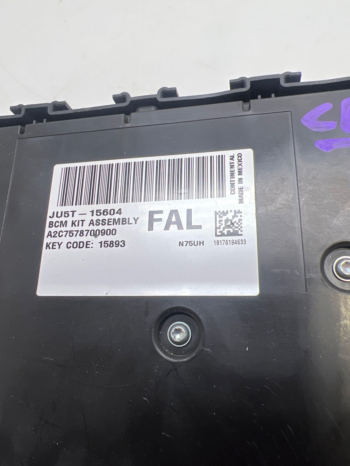 2017 2018 Ford Explorer Cabin Fuse Box Junction Block OEM DG9T14B476B