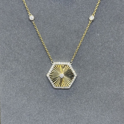 Halskette mit Sechseck-Anhänger 14 Karat Gelb-/Weißgold 0,28 kt Diamant- und Diamantschliff