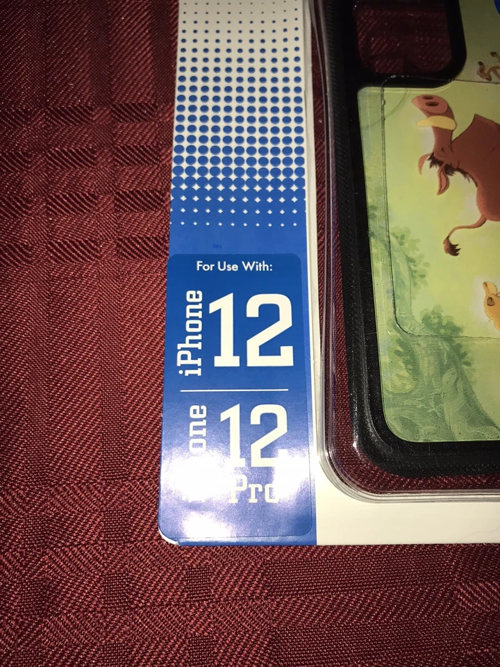 FUNDA PRO DISNEY PARKS D-TECH EL REY LEÓN iPHONE 12 Y 12 Foto 3 de 4