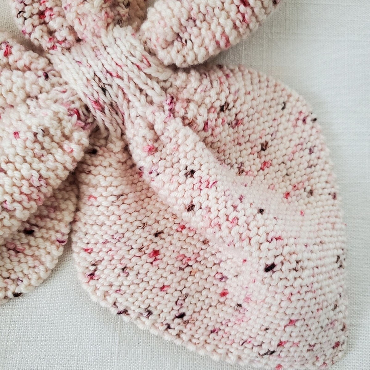Misha & puff sledding scarf wool adult dusty rose confetti