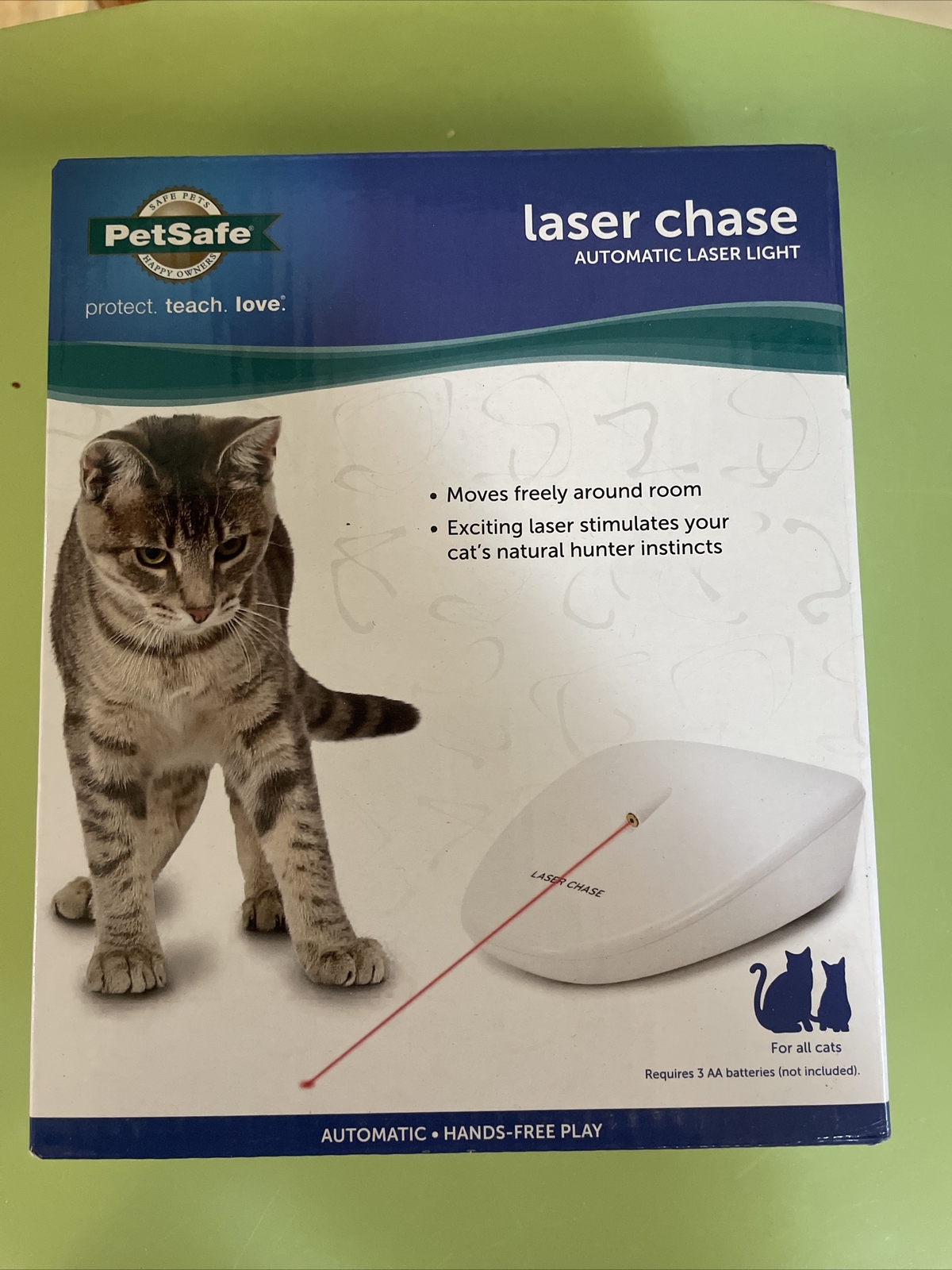Juguete de persecución láser Laser Tail para mascotas PetSafe
