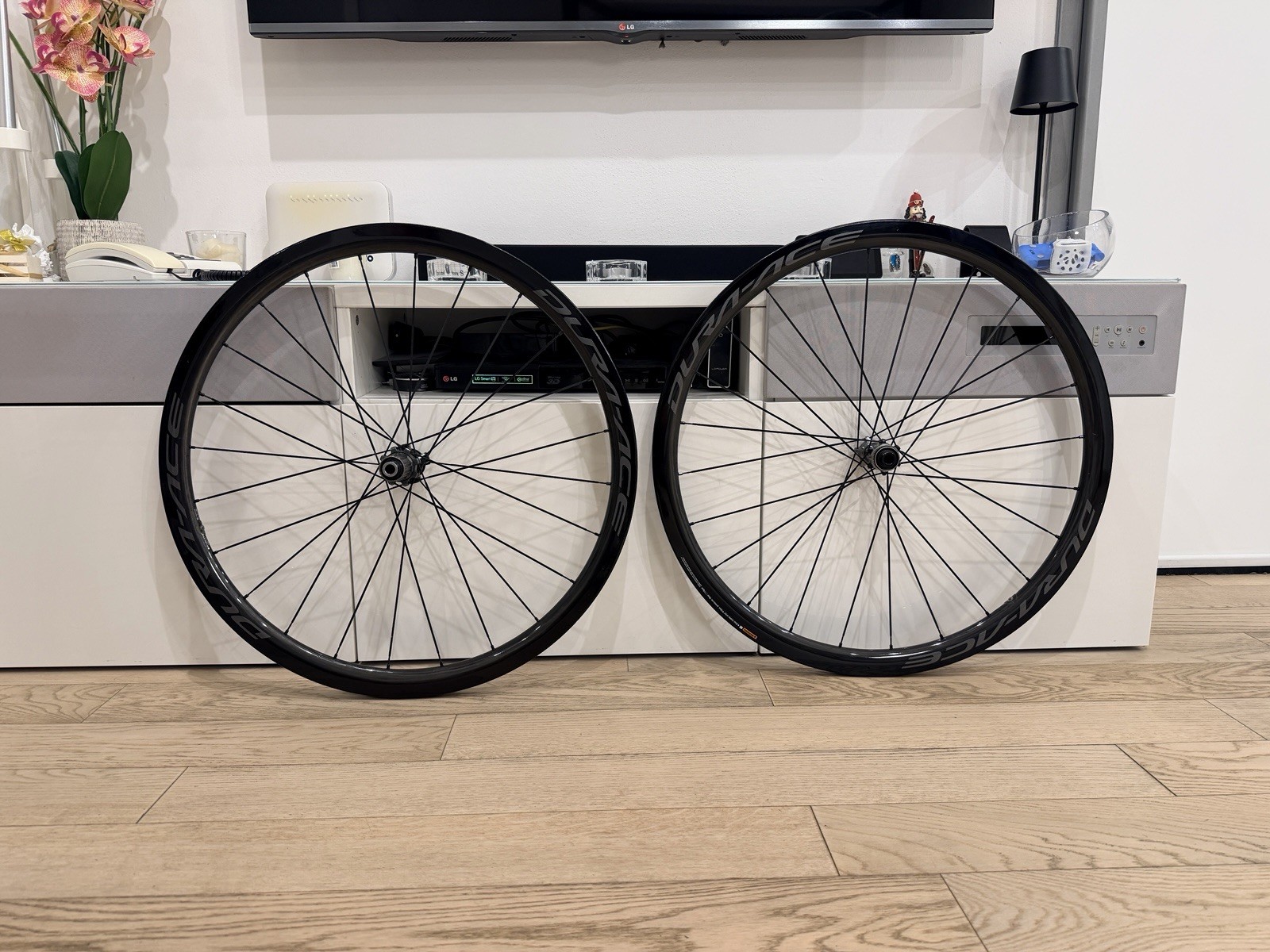 DURA ACE Carbon Tubeless clincher Disc WHEELSET WH R9170 Ruote Shimano Disk