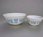 Pyrex White Turquoise Amish Butterprint Nesting Bowl Set 2pc 401 and 403