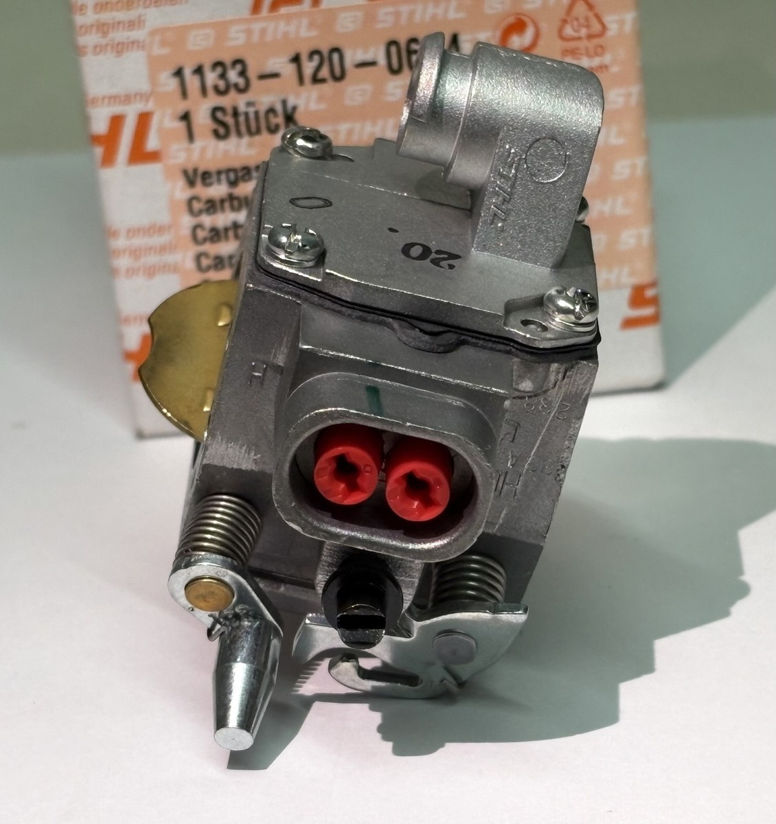 STIHL OEM WALBRO CARB 1133 120 0604 / HD-33 FOR MS270 MS270C MS