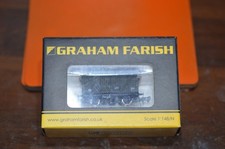 Graham Farish 373-702A 12T Ventilated Van Departmental Olive Green N Gauge