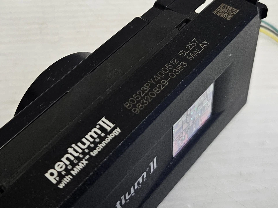 Intel Pentium II 400MHz Slot 1, SL2S7, 512KB, FSB 100MHz Original Heatsink & FAN - Image 3 of 3