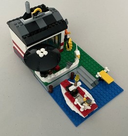 LEGO CREATOR 3 IN 1  LIGHTHOUSE ISLAND (3 SETS) #5770 EXCELLENT USED CONDITION