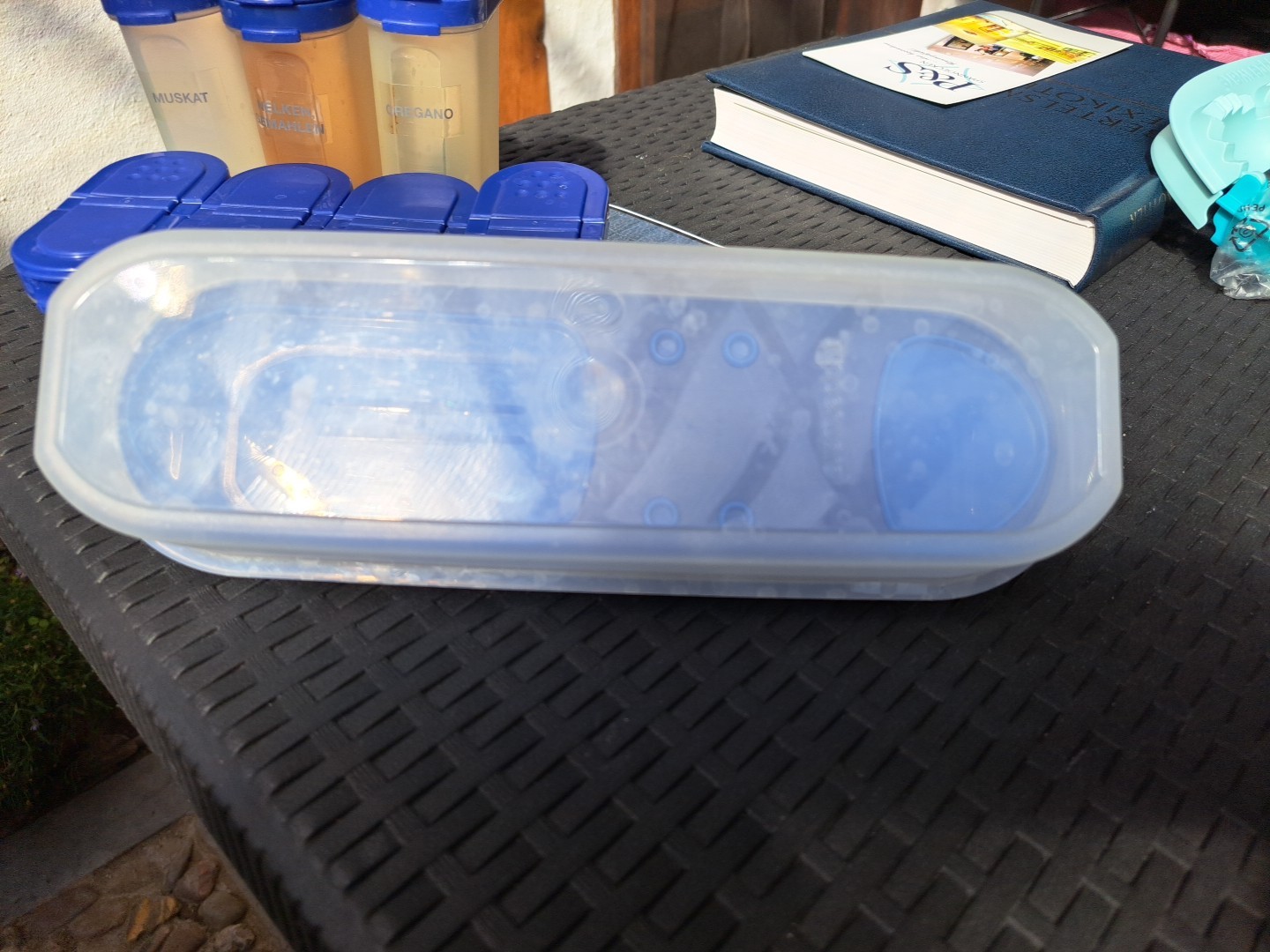 7 Tupperware Gewürzzwerge Groß Klein, Deckel blau, Spaghetti Dose