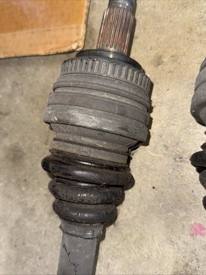 OEM 2004 BMW E46 325ci Coupe Rear Left Side CV Axle SET 68k Miles Automatic - Image 4 of 4