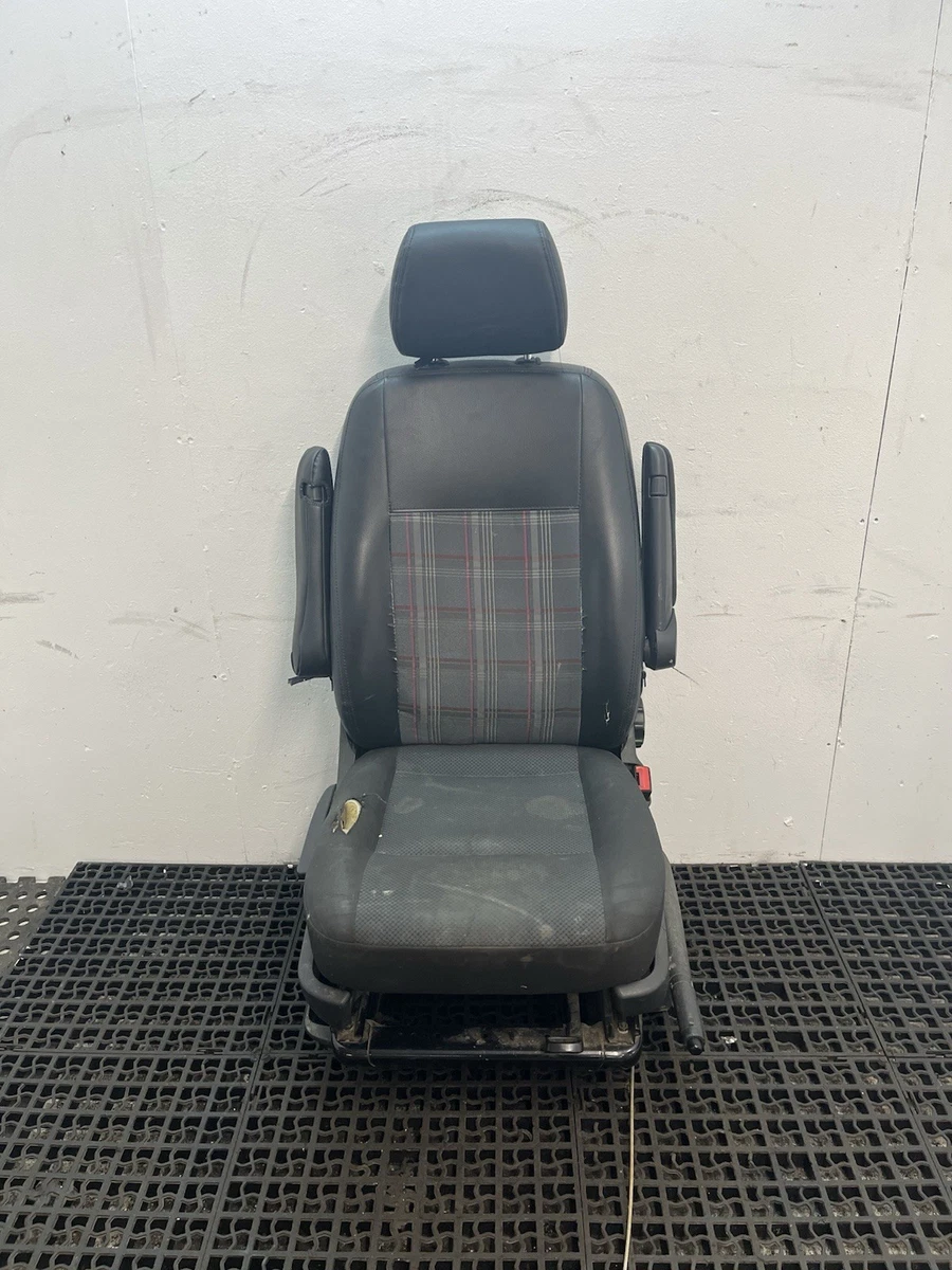 Cubierta Original VAG Para Espejo Retrovisor VW Eurovan / Transporter (701857519) – La Pieza Que Busca Tu Furgo